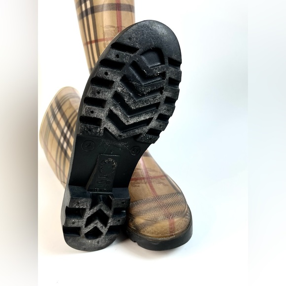 Burberry Nova Check Rubber Rain Boots - Picture 5 of 14